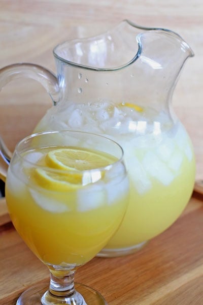 Sparkling Summer Lemonade