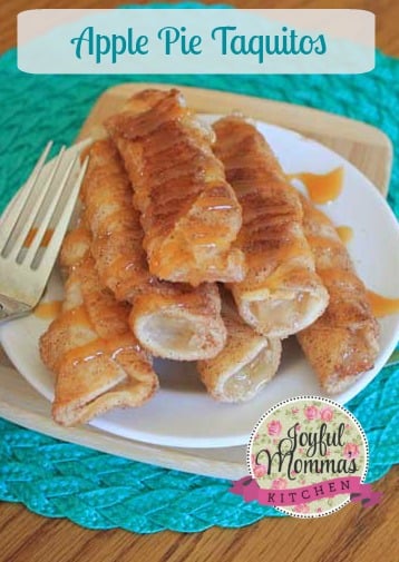 Crispy, sweet, perfectly cinnamony. These Apple Pie Taquitos are made with just 5 ingredients and the perfect apple pie treat!