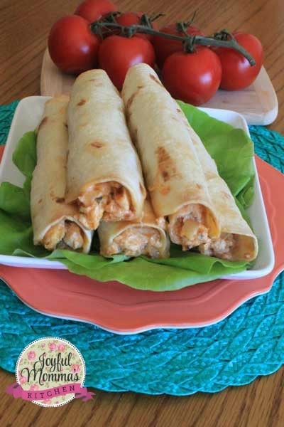 Crispy flour tortillas stuffed with a zesty and creamy chicken filling.